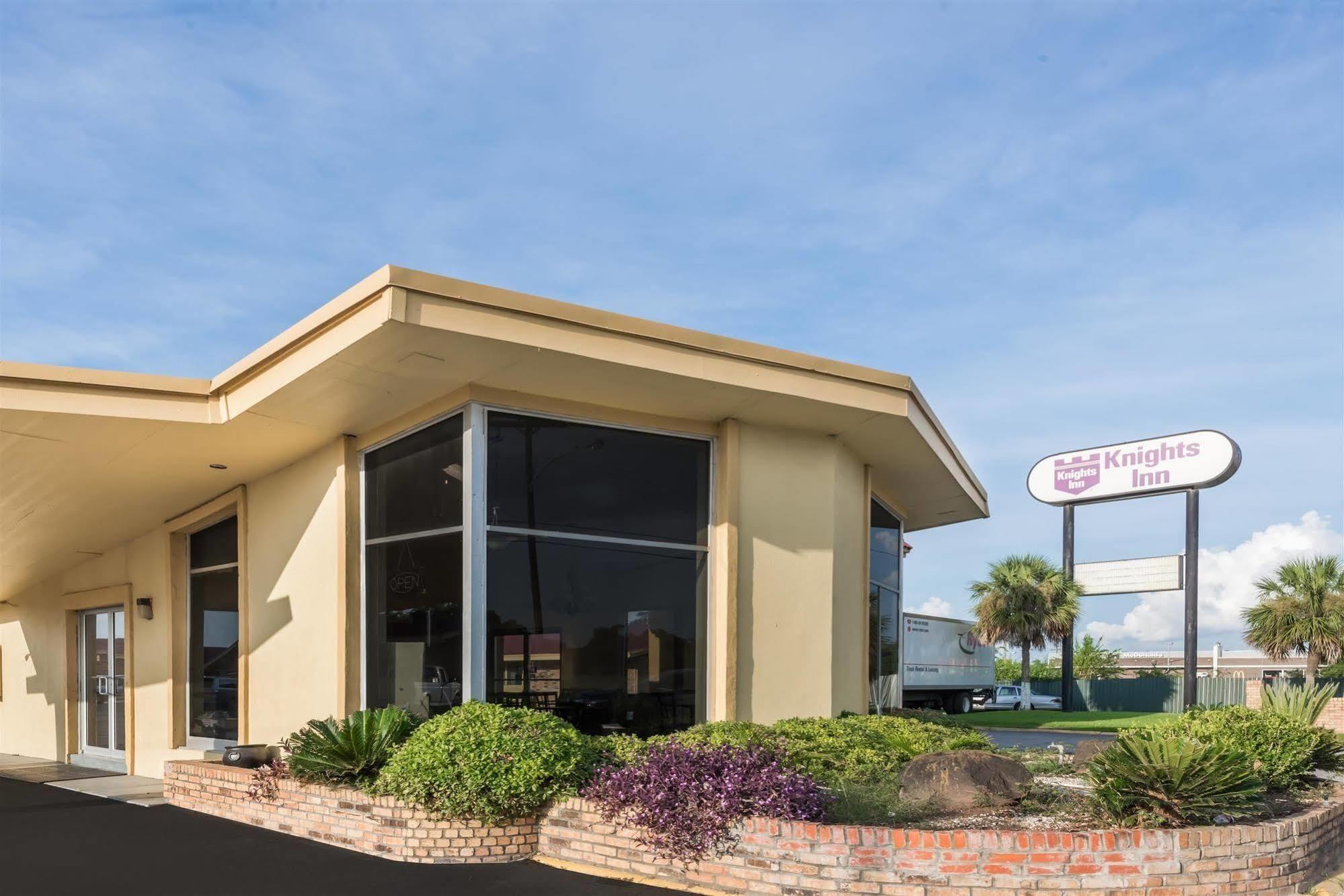 Oyo Hotel Lake Charles La I-10 Extérieur photo