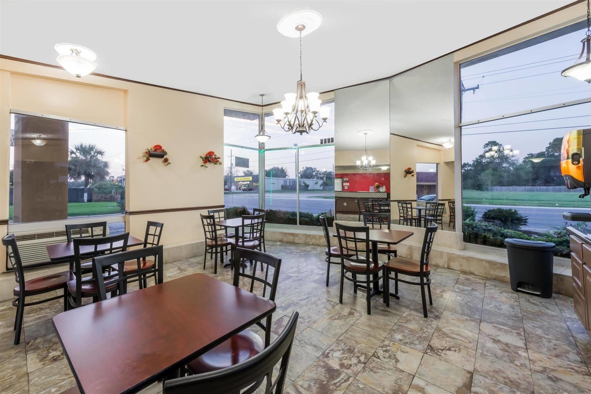 Oyo Hotel Lake Charles La I-10 Extérieur photo